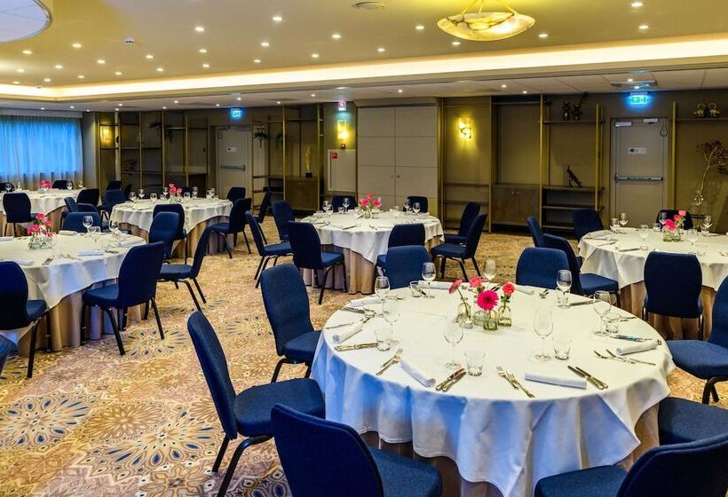 ホテル Doubletree By Hilton Royal Parc Soestduinen