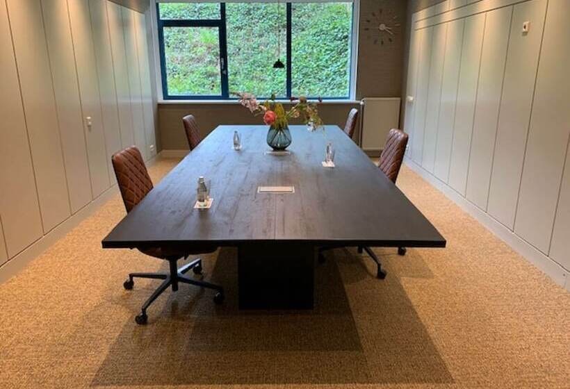 ホテル Doubletree By Hilton Royal Parc Soestduinen