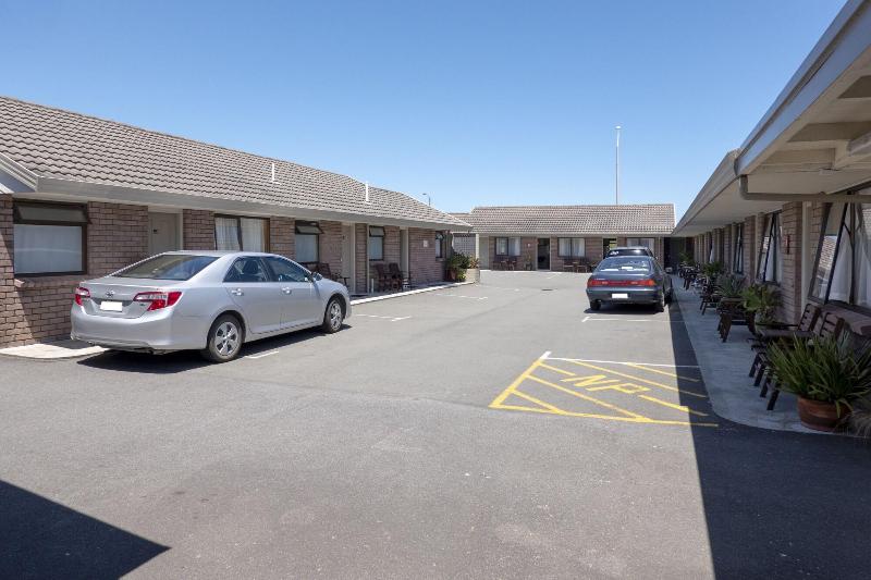 בית מלון כפרי Foreshore Motor Lodge