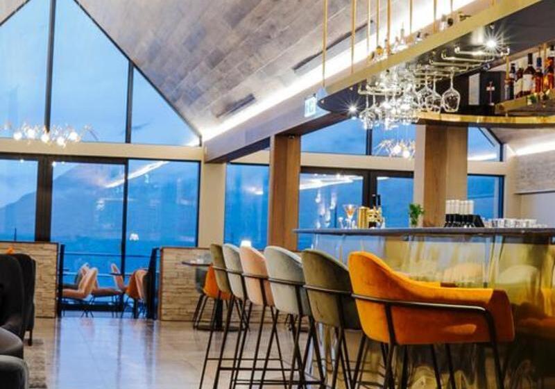 هتل Kamana Lakehouse