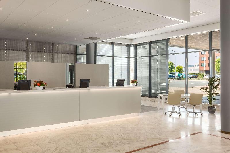 בית מלון כפרי NH Amsterdam Schiphol Airport