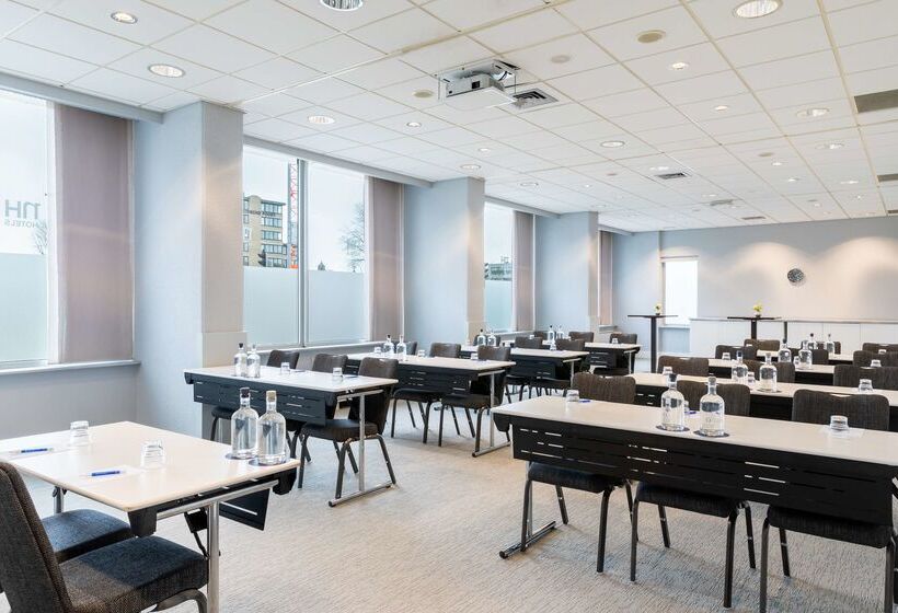 هتل NH Utrecht