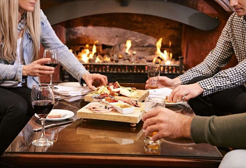 Отель Prince S Gate