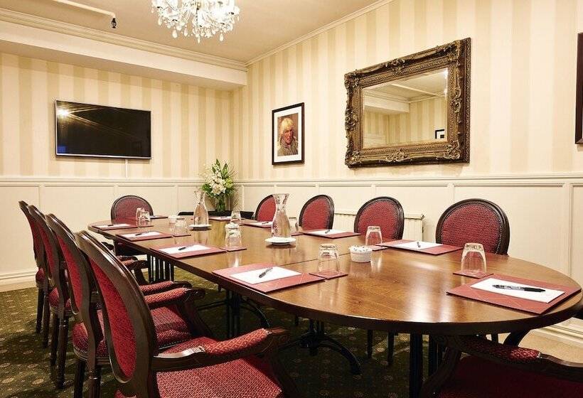 Отель Prince S Gate