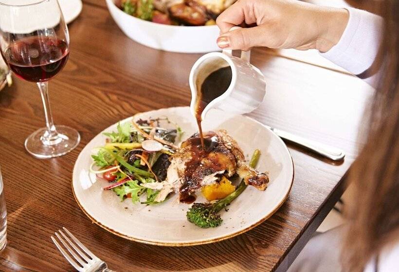 Отель Prince S Gate