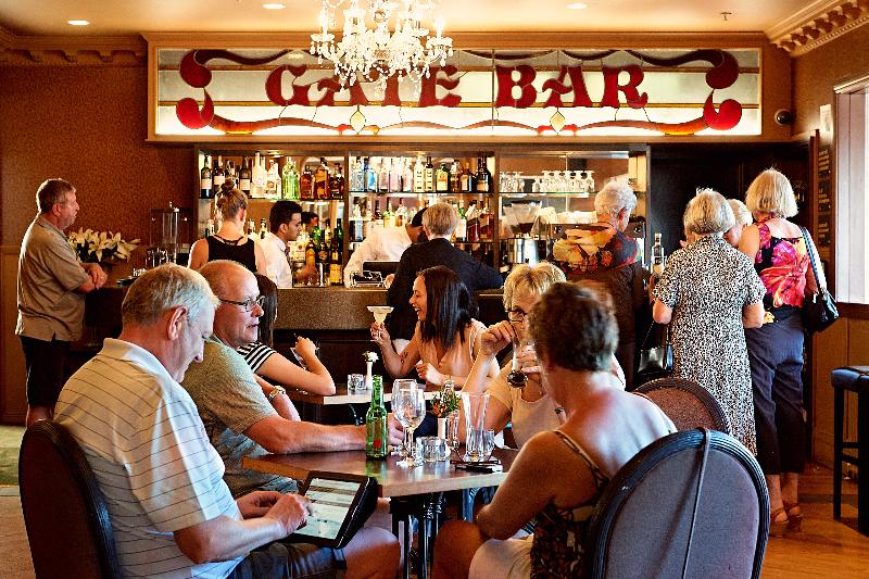 Отель Prince S Gate