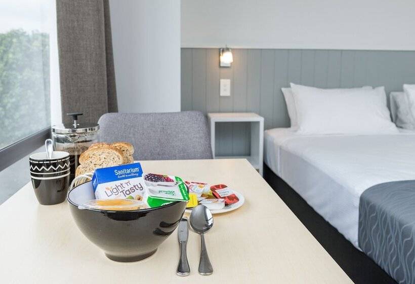 هتل Queen Street Studios