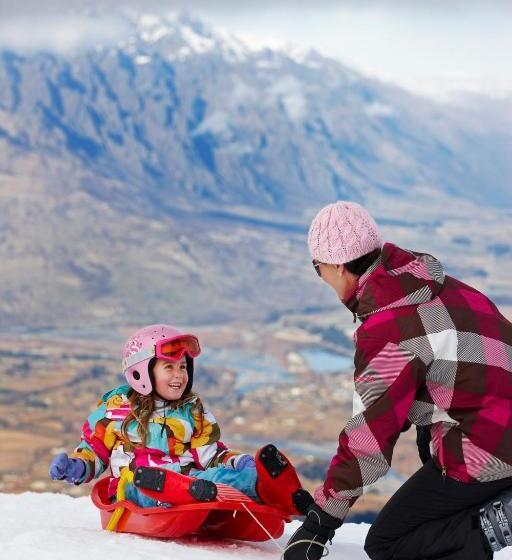 Отель Queenstown Gateway Apartments