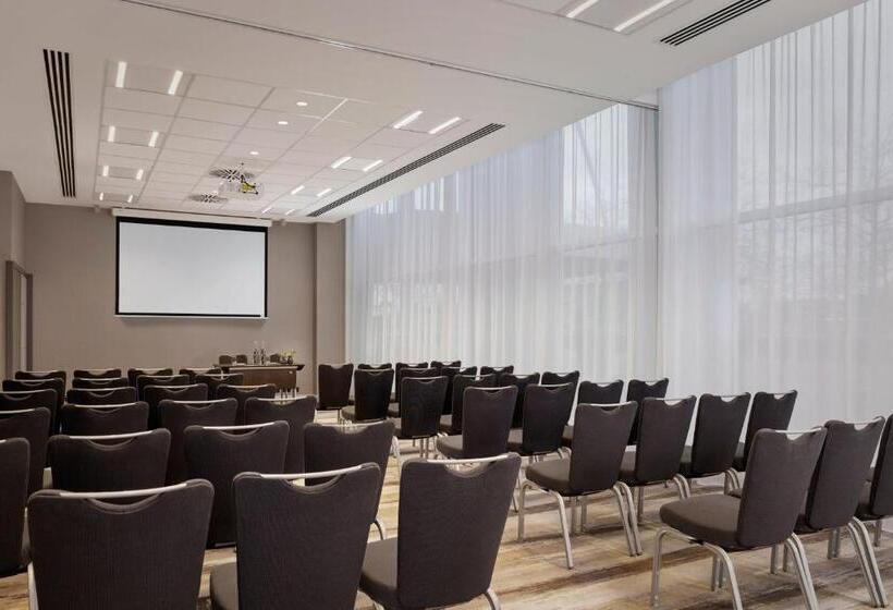 Sheraton Amsterdam Airport Hotel And Conference Center