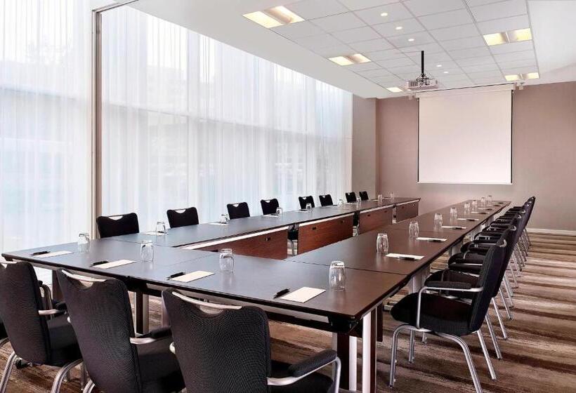 Sheraton Amsterdam Airport Hotel And Conference Center