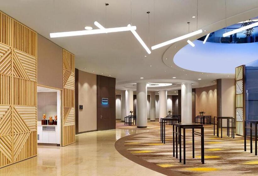 Sheraton Amsterdam Airport Hotel And Conference Center