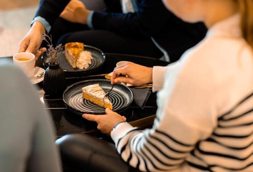 Sheraton Amsterdam Airport Hotel And Conference Center