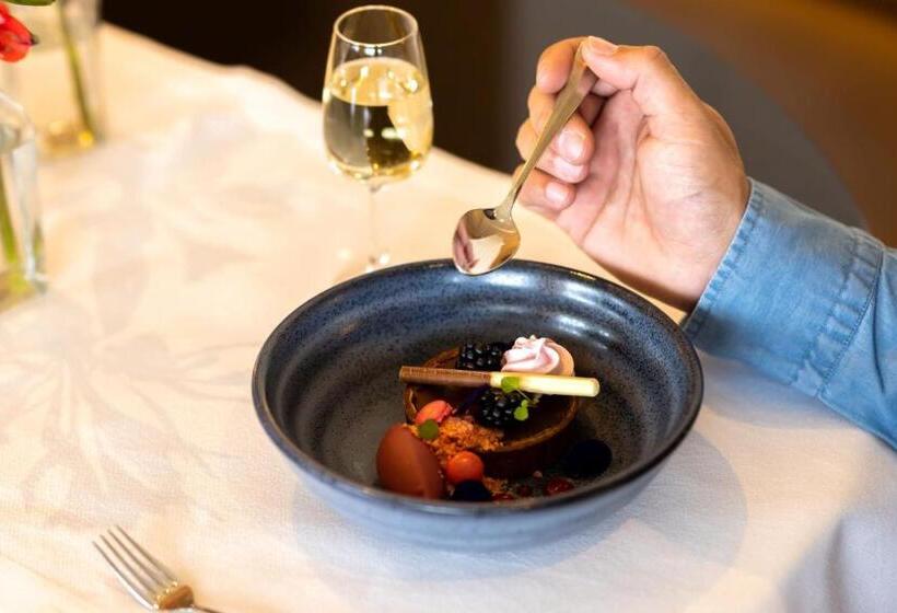 Sheraton Amsterdam Airport Hotel And Conference Center