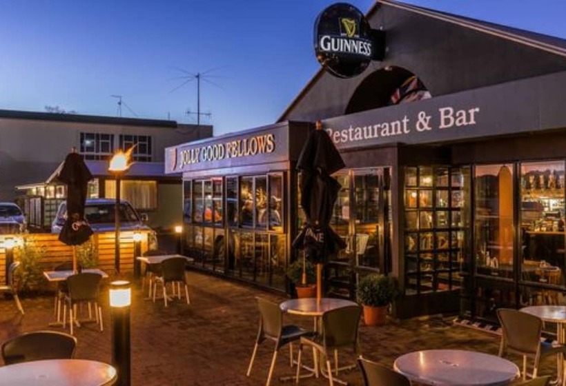 호텔 Twin Peaks Lakeside Inn