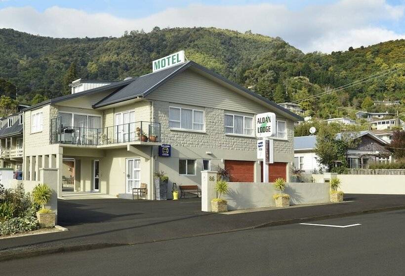 مُتل Aldan Lodge