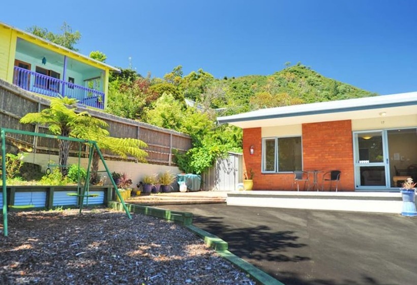 مُتل Aldan Lodge