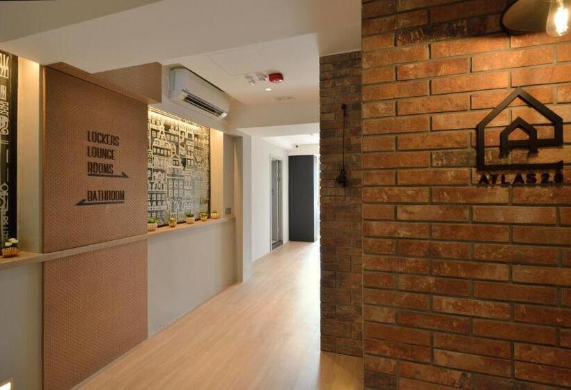 Atlas Hostel & Backpackers