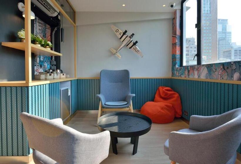 Atlas Hostel & Backpackers