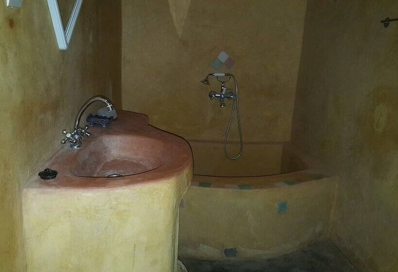 Authentique Riad M Hamid