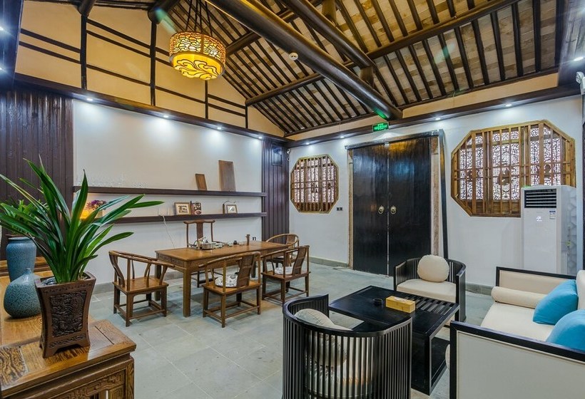 Bed and Breakfast Stay In Joy Tongyintang Tongli