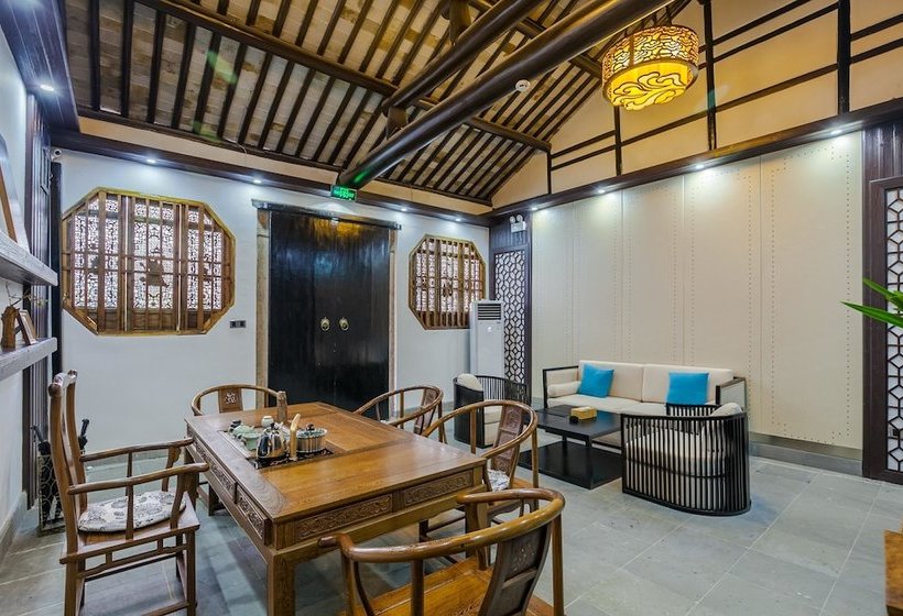 Bed and Breakfast Stay In Joy Tongyintang Tongli