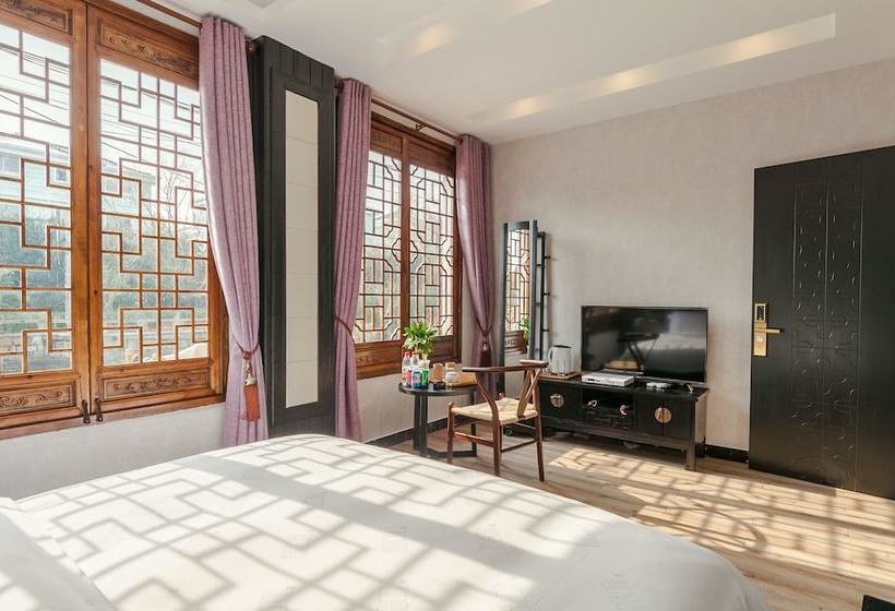 Bed and Breakfast Stay In Joy Tongyintang Tongli