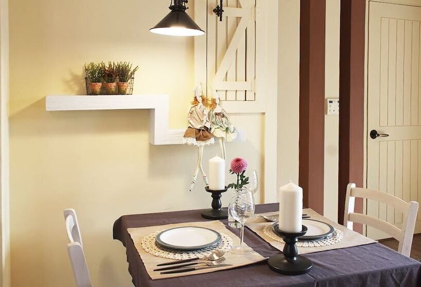 Olive Vanilla Pension