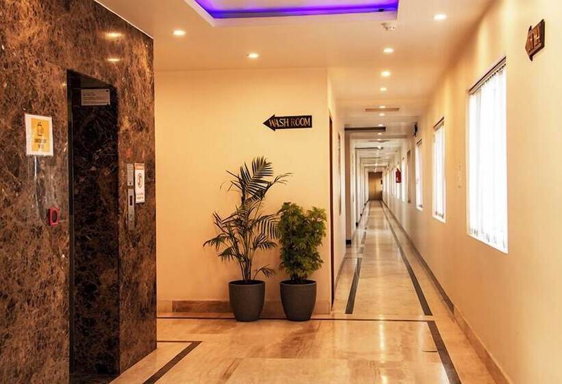 בית מלון כפרי Anand International