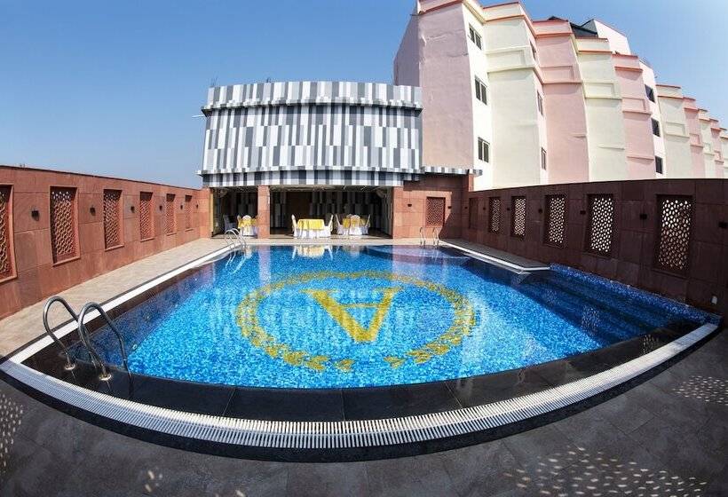 בית מלון כפרי Anand International