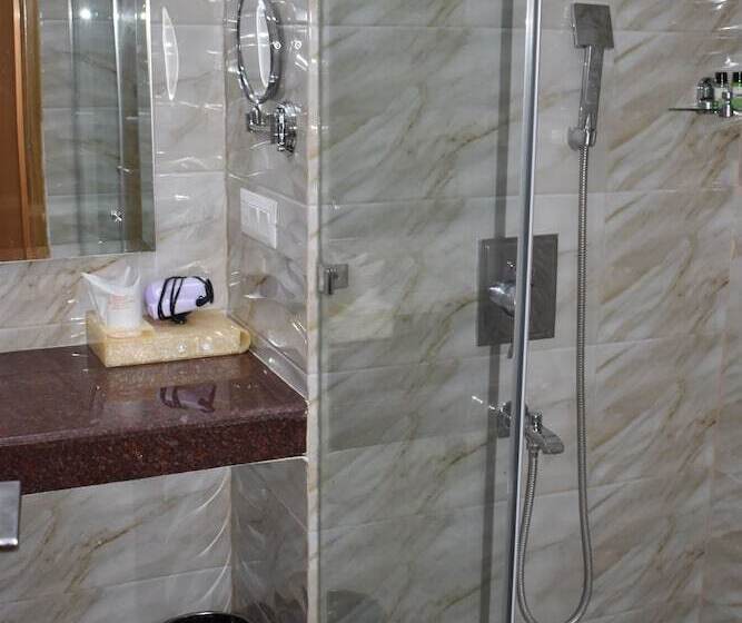 בית מלון כפרי Anand International