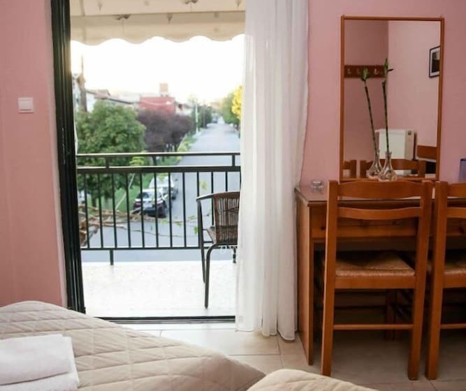 בית מלון כפרי Anixis