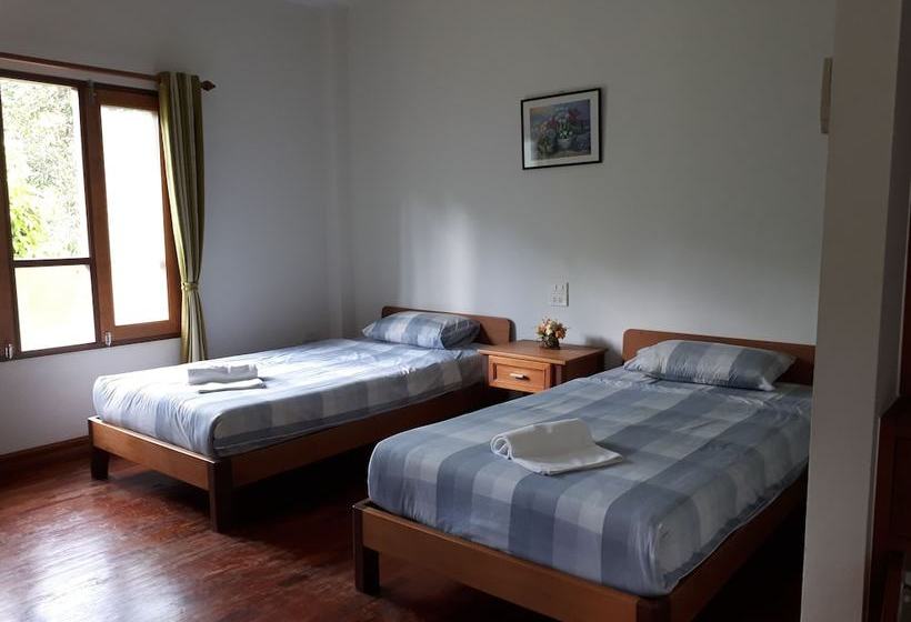 فندق Baan Suansabaijai Resort