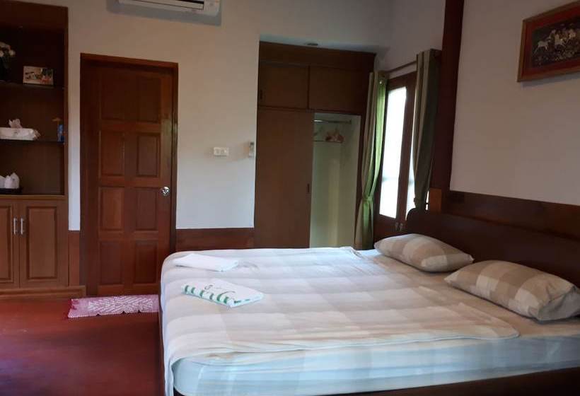 فندق Baan Suansabaijai Resort