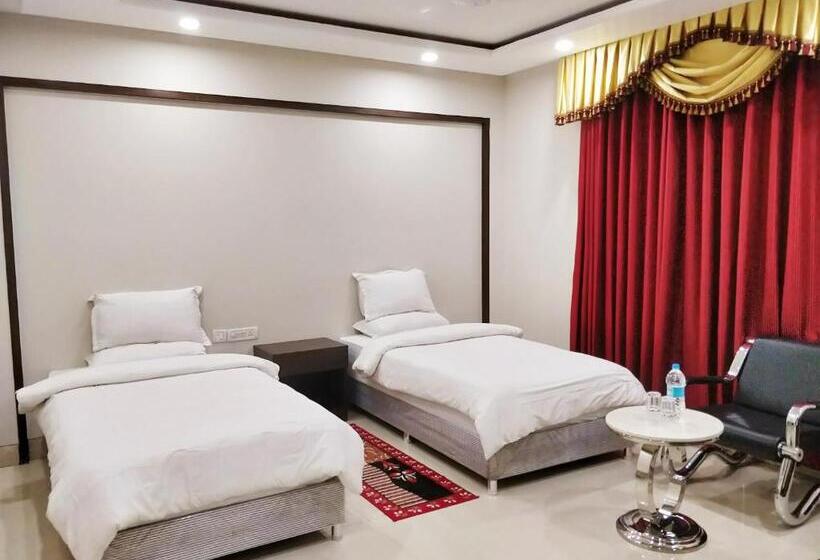 Bodhgaya Seven Inn Hotel N Restaurant