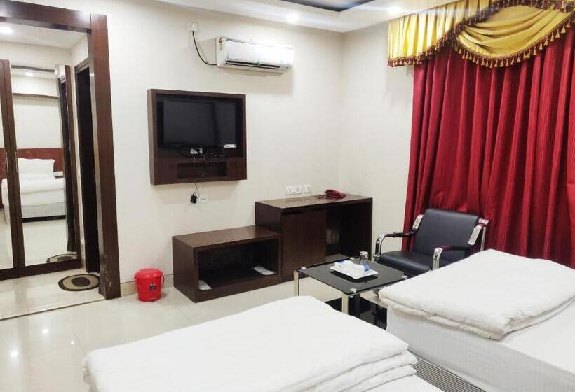 Bodhgaya Seven Inn Hotel N Restaurant