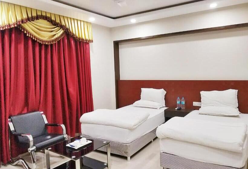 Bodhgaya Seven Inn Hotel N Restaurant