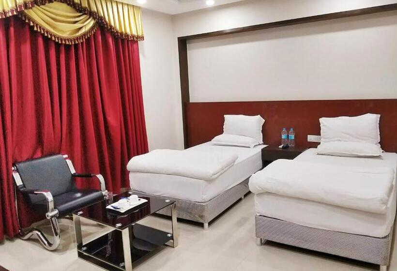 Bodhgaya Seven Inn Hotel N Restaurant