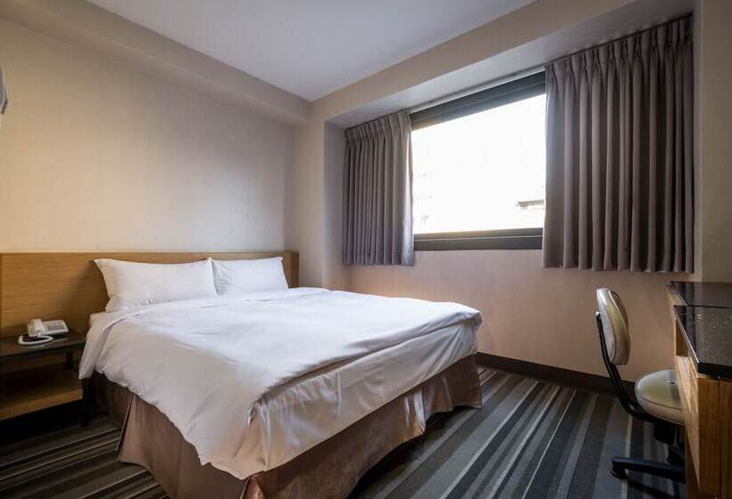 هتل Country Garden