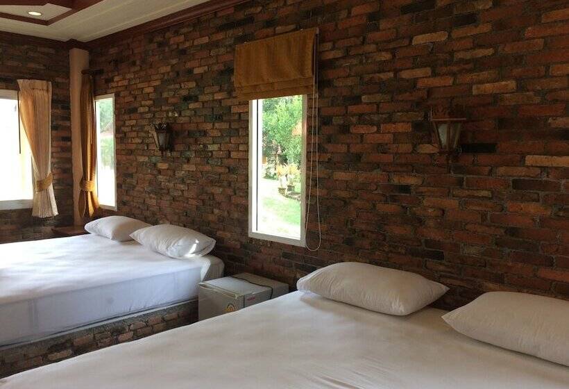 Отель I In Resort