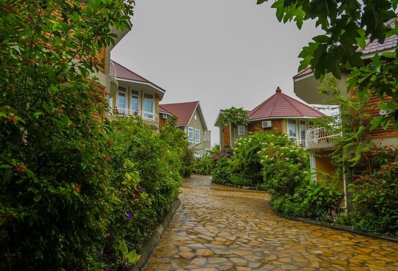 هتل Masailand Safari Lodge