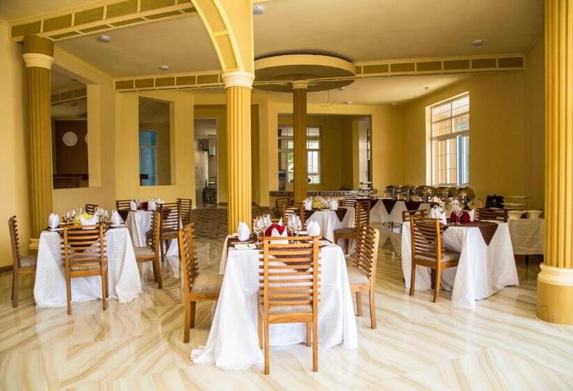 هتل Masailand Safari Lodge