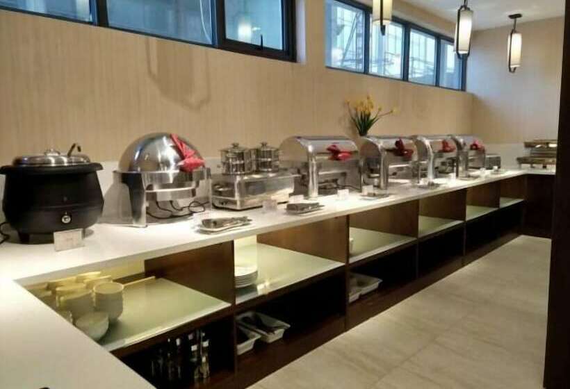 Отель Metropolo Xuzhou Pengcheng Square Golden Shield