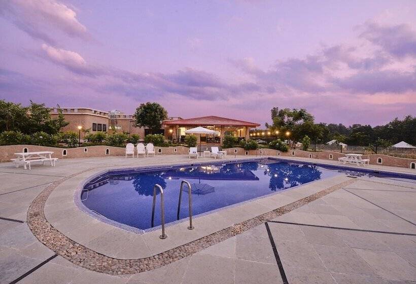 בית מלון כפרי Sterling Kanha