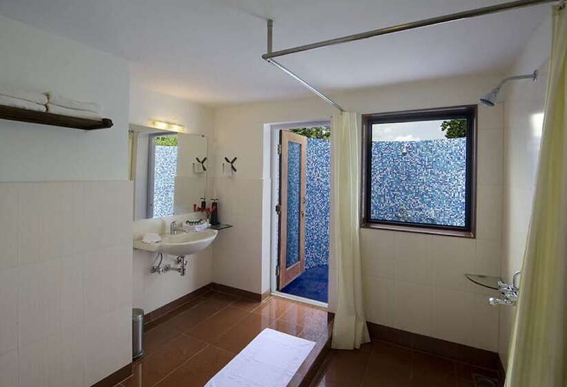 בית מלון כפרי Sterling Kanha