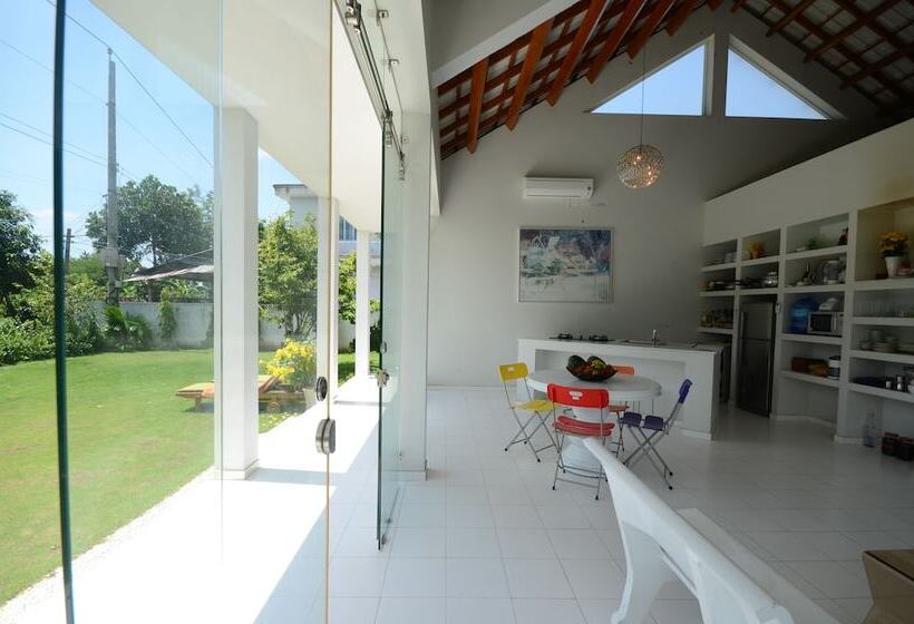 هتل The Durian Lodge At Mekong