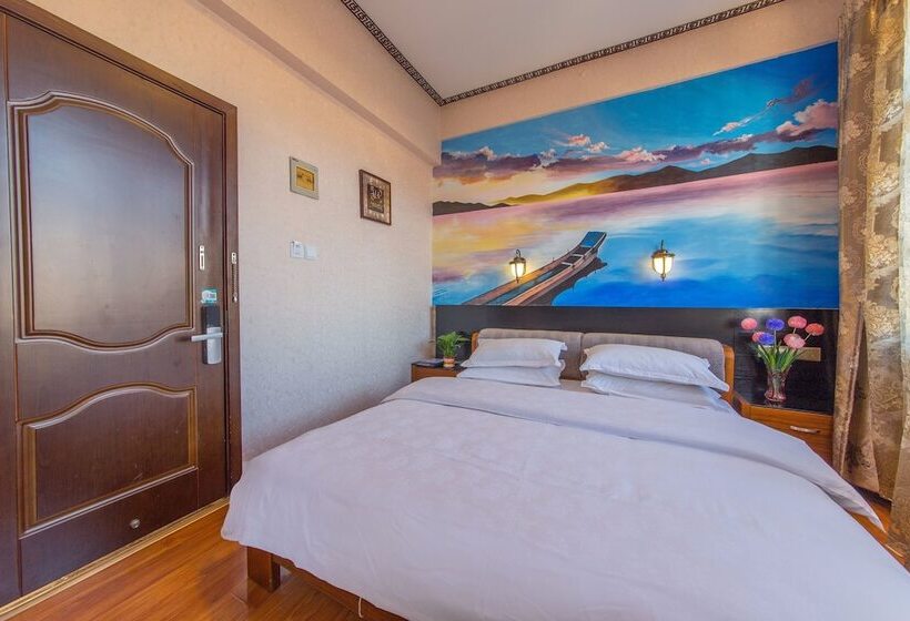 Отель The Home Of Art And Painting