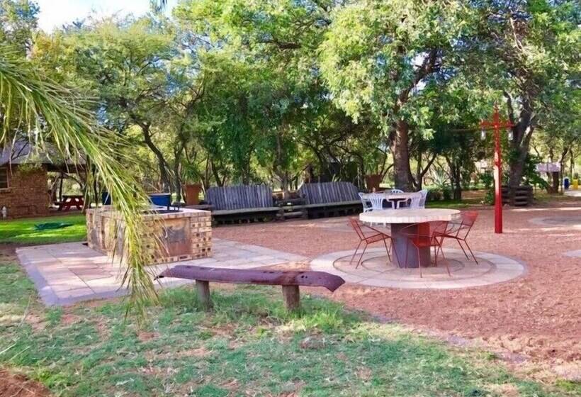 ホテル Unathi Game Lodge