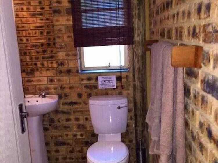 ホテル Unathi Game Lodge