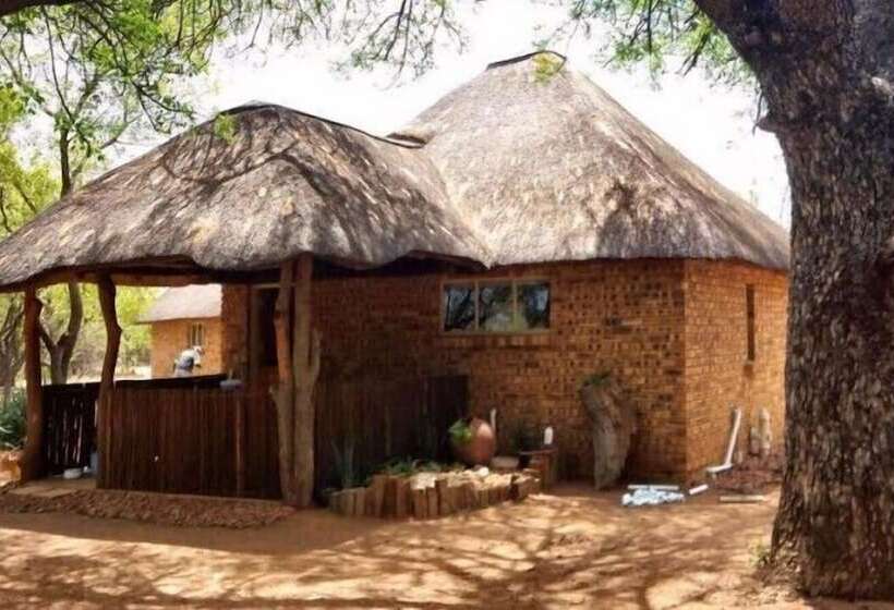 ホテル Unathi Game Lodge