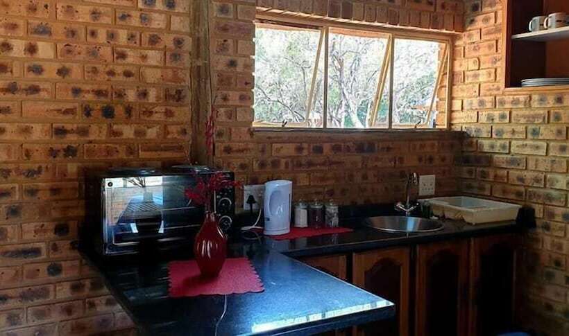 ホテル Unathi Game Lodge